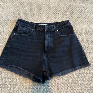 ZARA BLACK HIGH RISE JEAN SHORTS